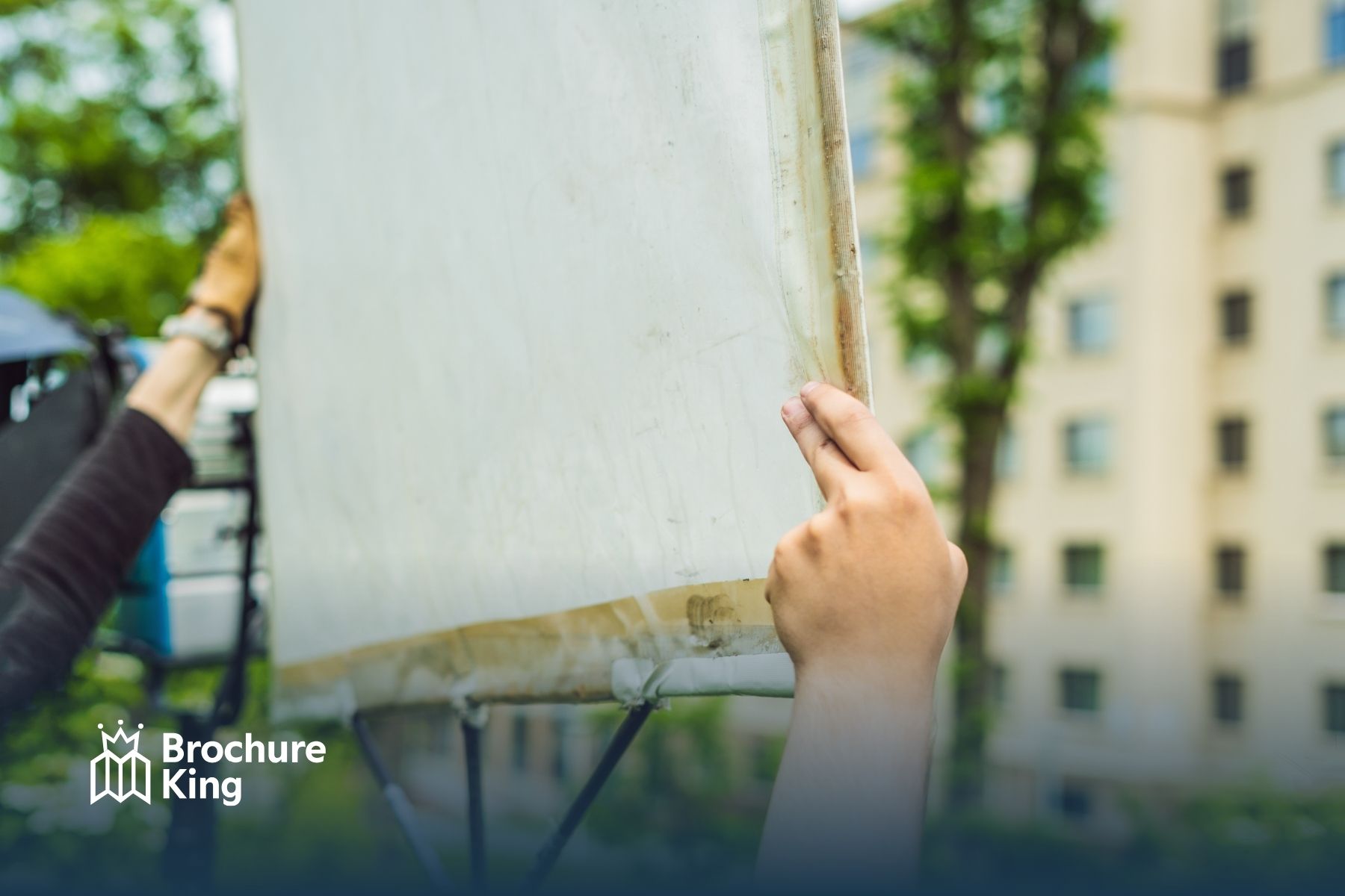 Choosing Outdoor Banner Material for Wind, Sun, and Long-Term Display
