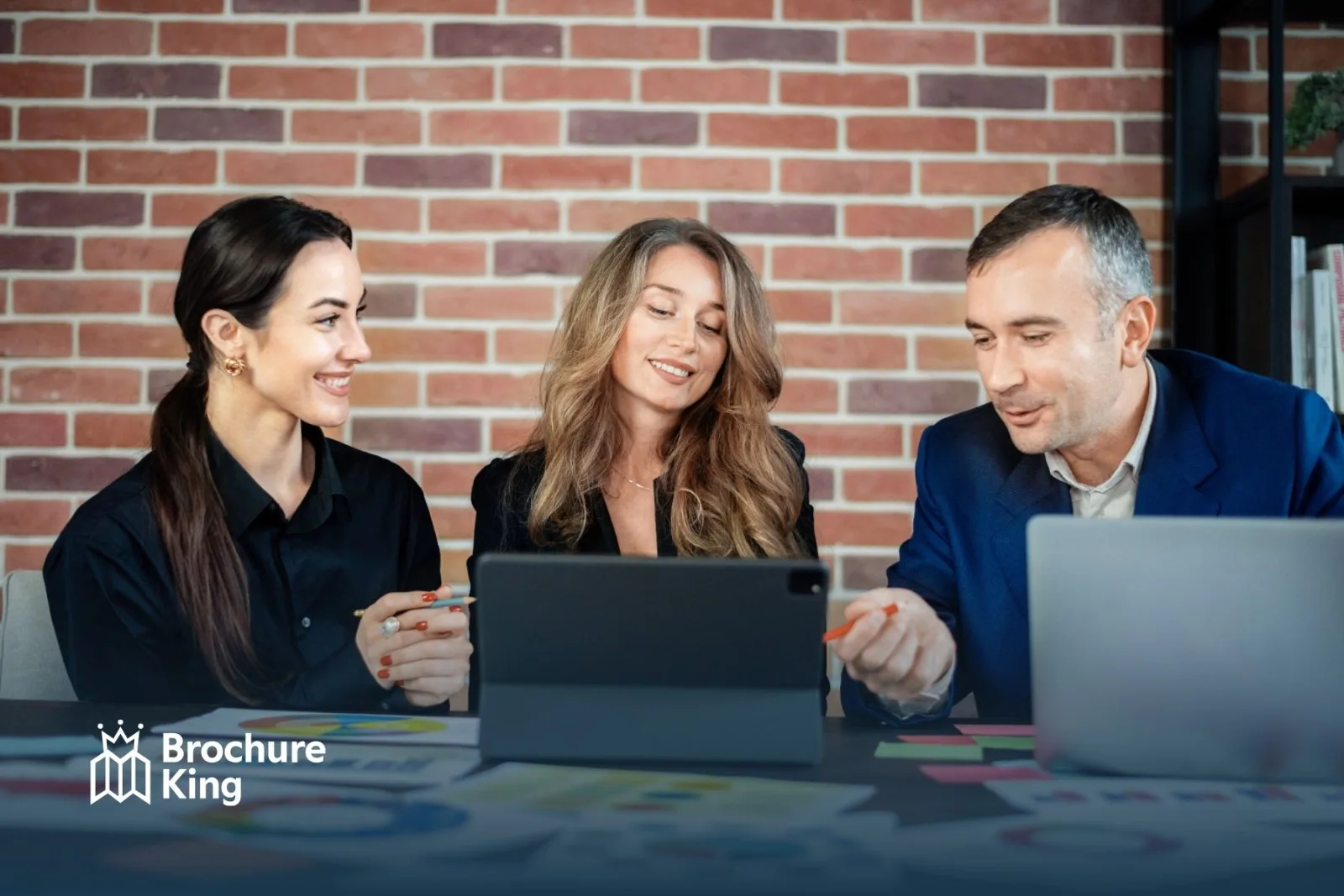 Print Marketing for Freelancers and Consultants: How to Look Enterprise-Grade